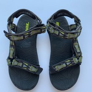 TEVA Hurricane 3